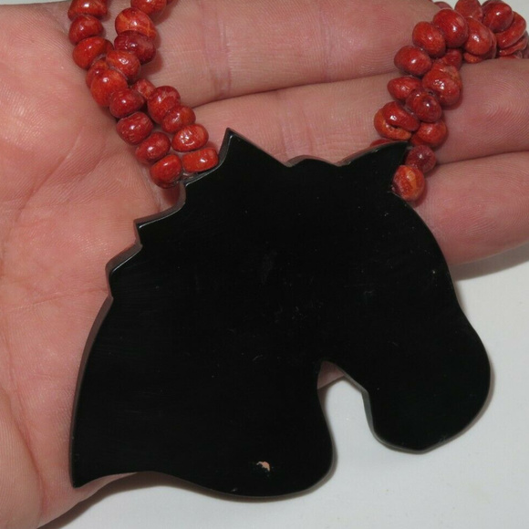 Vintage Red Coral Zebra Bead Animal Necklace - Picture 3 of 5